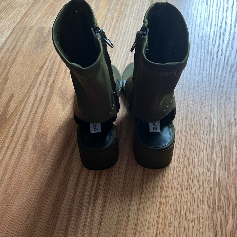Steve Madden green shoes - Picture 6 of 9